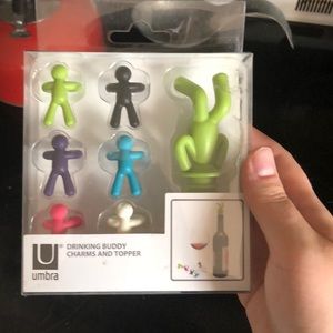 Drinking buddy charms and cork